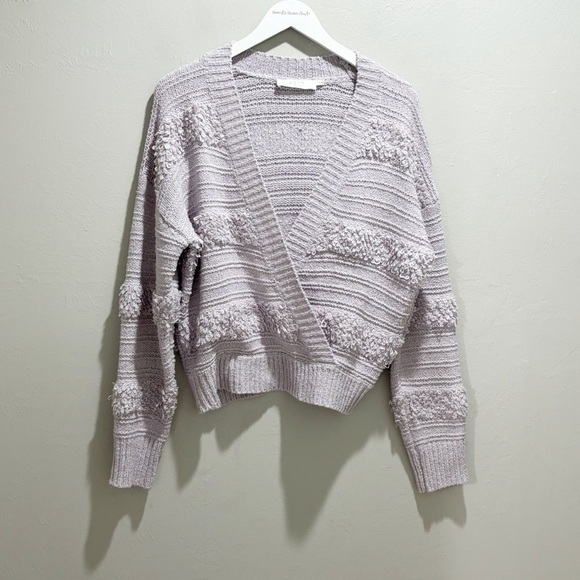 ASTR THE LABEL Women’s Lavender Lilac MADELINE Wrap Sweater Textured Size Large - Picture 2 of 8